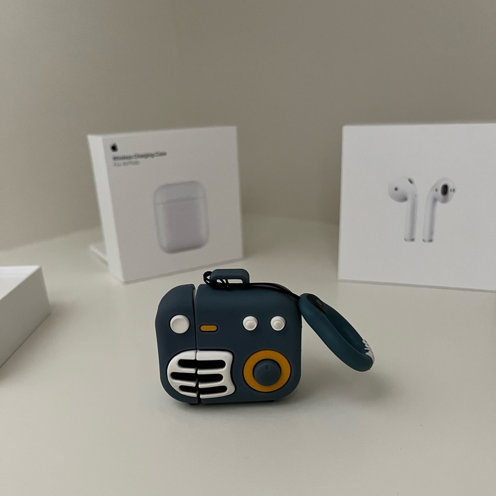 Adorable classic radio style AirPods Protector Case